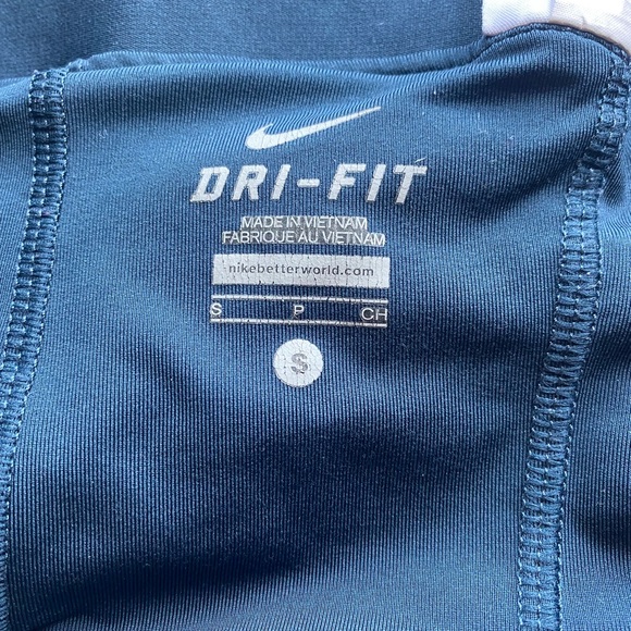 Nike Dri Fit Shorts - Picture 3 of 3